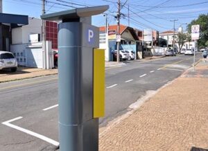 Aplicativo antigo da área azul funciona até dia 31