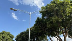 Prefeitura instala iluminação de LED em praça do Werner Plaas